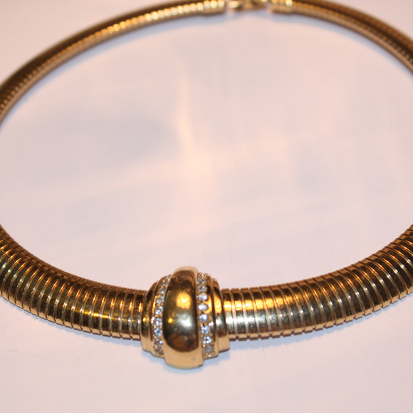Vintage Avon necklace - Picture 1 of 6